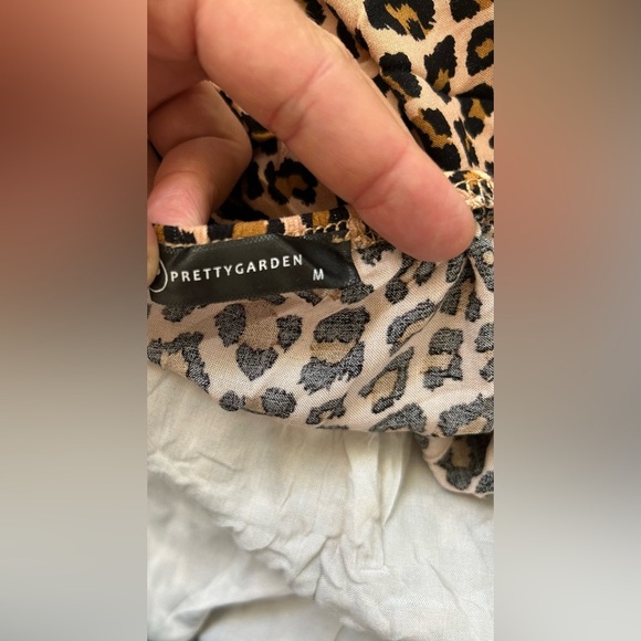 PrettyGarden Leopard Print Halter dress size M 100% viscose - Picture 4 of 8